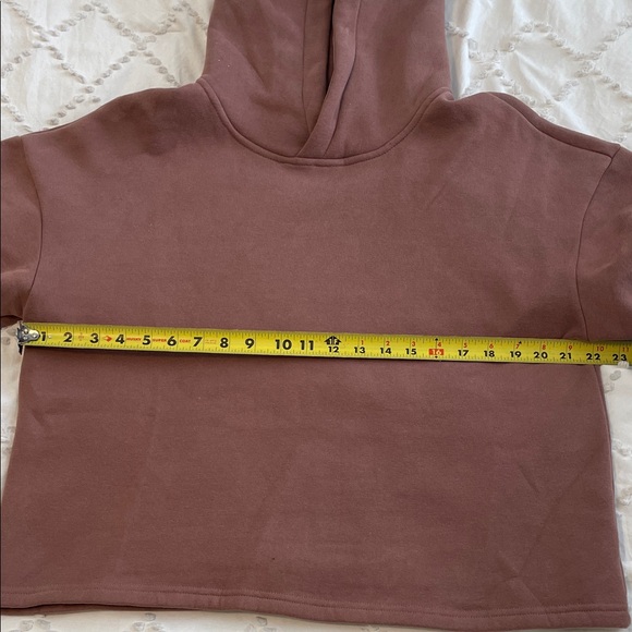 TCEC mauve slightly cropped sweatshirt hoodie with ruffle boutique nwot - Picture 5 of 8